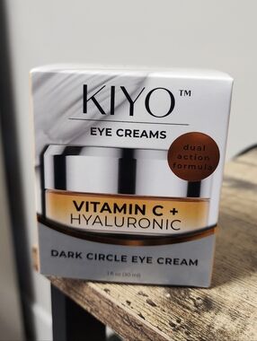 KIYO Vitamin C + Hyaluronic Dark Circle Eye Cream New